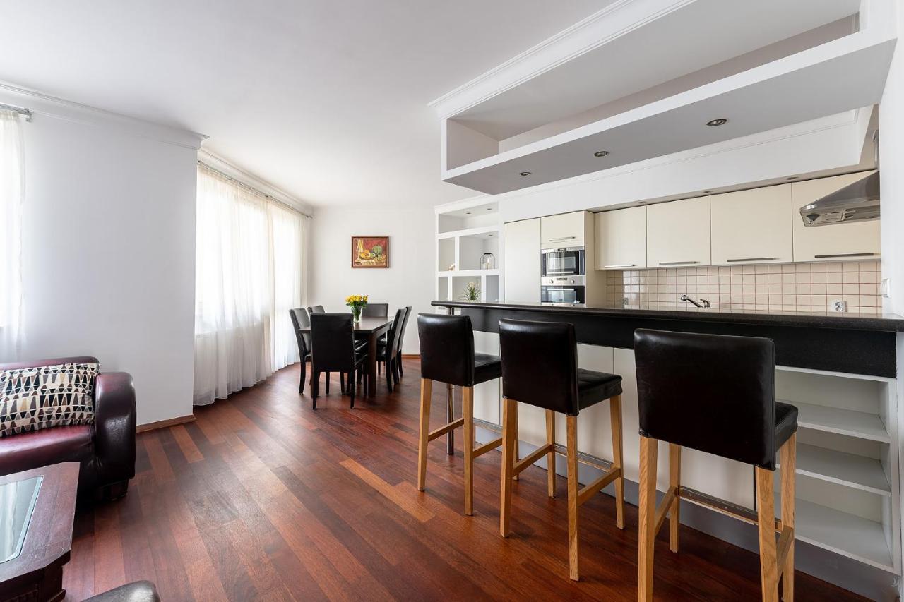 Bukowinska 12 Prywatne Mieszkanie 80M2 Z Dwiema Sypialniami I Balkonem 2X Bezplatne Miejsca Parkingowe Samodzielne Zameldowanie! Private Garage! Self Check-In System! Varsovia Exterior foto